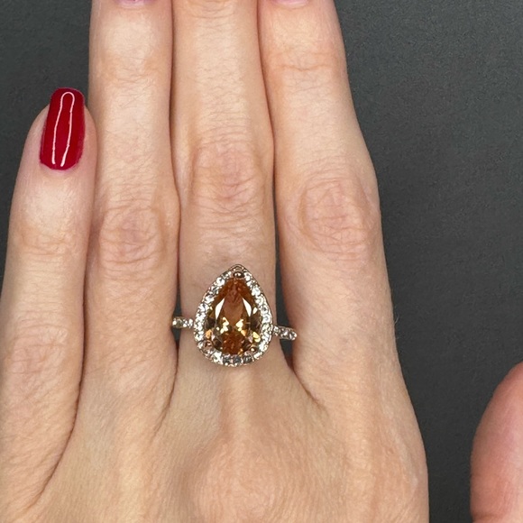 MORGANITE TEARDROP COCKTAIL RING IN ROSE GOLD | Size 7 - Picture 4 of 7
